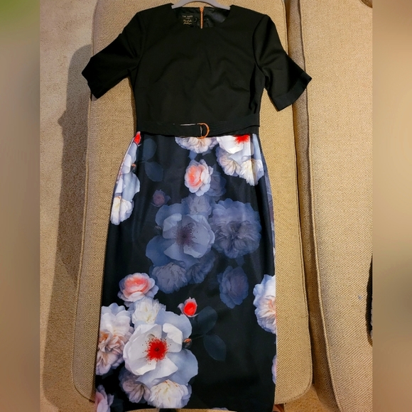 Ted Baker London Dresses Ted Baker Size 4 Black Midi Short Sleeve